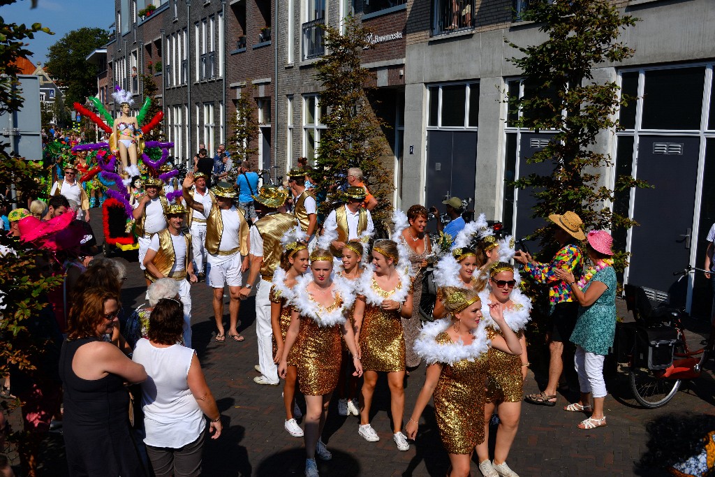 ../Images/Zomercarnaval Noordwijkerhout 038.jpg